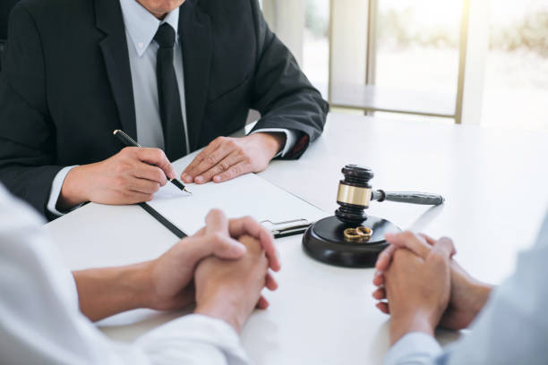 Les avantages de faire appel à un bon avocat du divorce