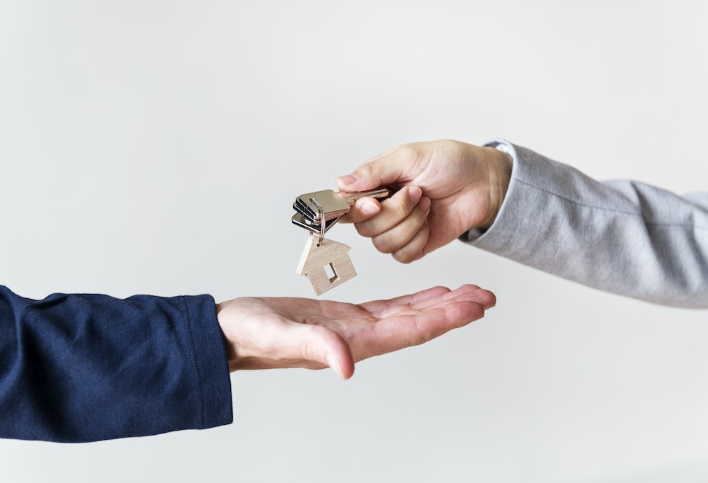 Le Vice Caché dans la Vente Immobilière : Responsabilités et Recours du Vendeur