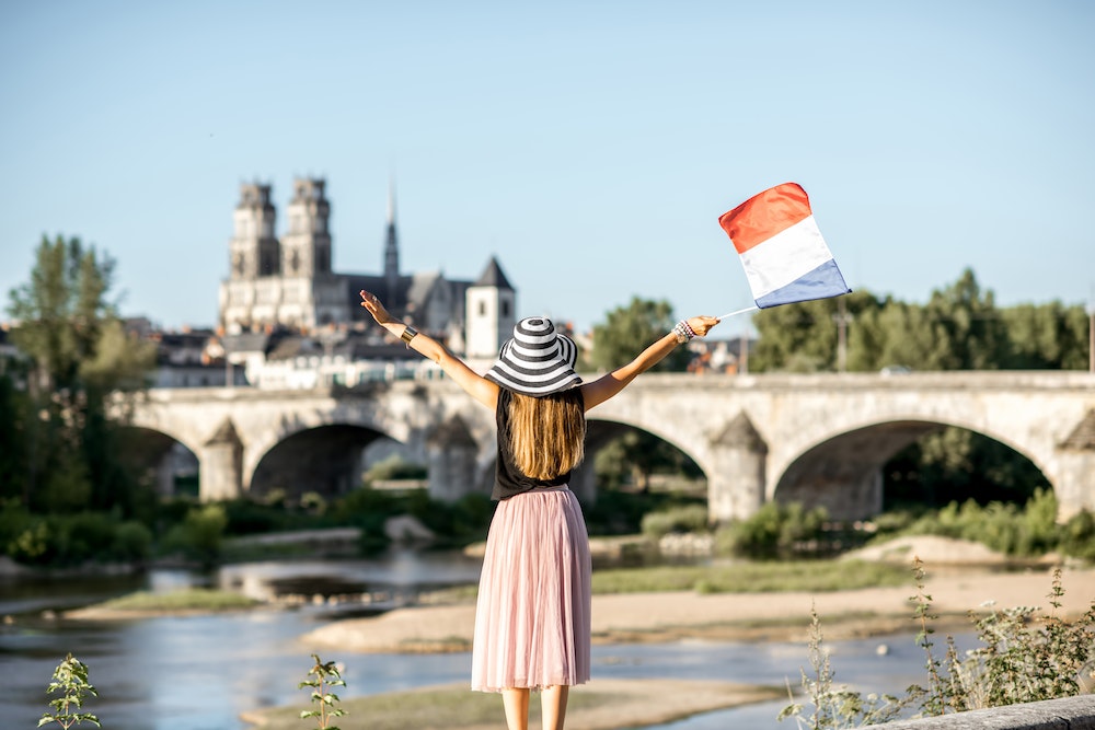 Acquisition de la Nationalité Française : Un Guide Complet par un Avocat Spécialisé