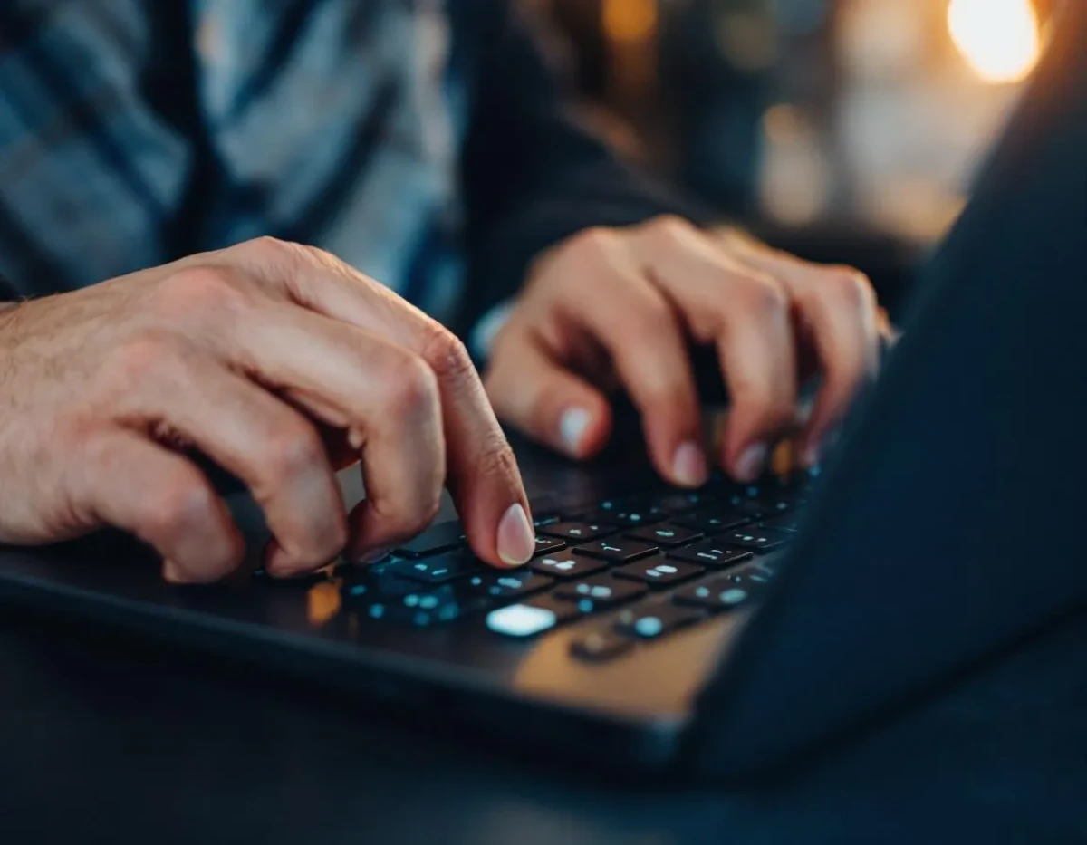 Pétition en ligne et responsabilité en cas de harcèlement numérique